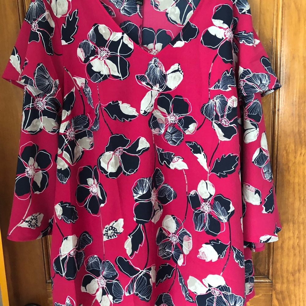 LANE BRYANT TOP BNWOT